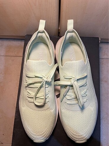 37 Beden OYSHO SNEAKER SPOR AYAKKABI