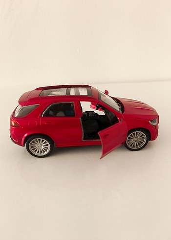 Beden Renk Metal ve çek bırak Jeep