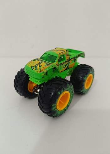 Hotwheels Monster Trucks Güçlü Araba