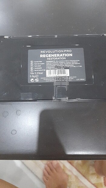 Revolution Revolution pro far paleti
