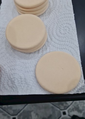 Bej Yuvarlak Makyaj Süngeri 8 adet - Görsel 2