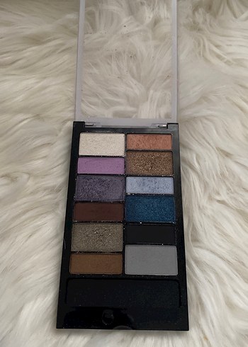 Gri Tonlarda Smoke Göz Farı Paleti - Görsel 2