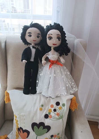 Renkli Gelin ve Damat Örgü Bebekler