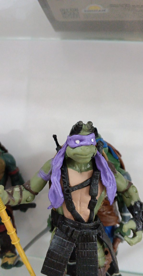 Mor Maskeli Aksiyon Figürü - Görsel 2