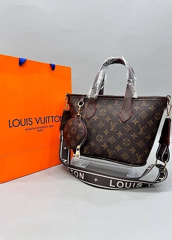 Louis Vuitton LOUİS VUİTTON BÜYÜK ÇANTA 