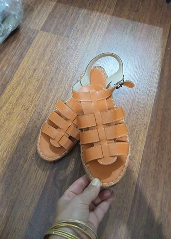 38 Beden Bej Deri Kadın Sandalet