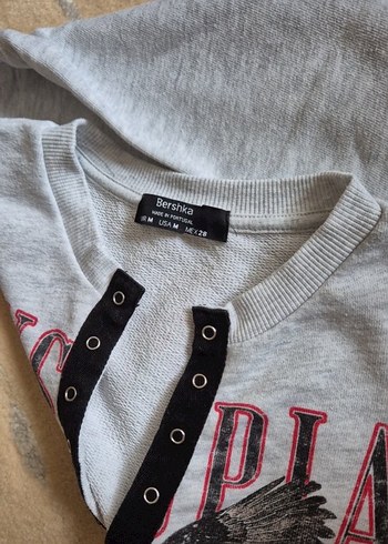 Düğmeli V Yaka Gri Crop Sweatshirt - Görsel 5