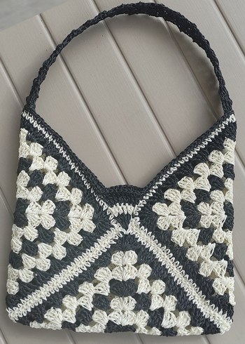 Siyah Beyaz Örgü Kadın Çanta - Görsel 4