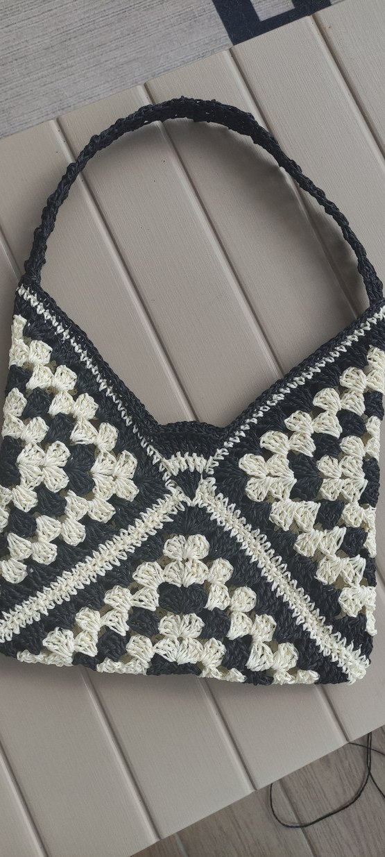 Siyah Beyaz Örgü Kadın Çanta - Görsel 5