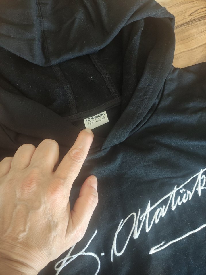 Erkek çocuk Kapüşonlu SiyahSweatshirt - Görsel 2