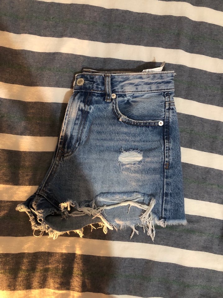 Stradivarius Mini Denim Şort - Görsel 5