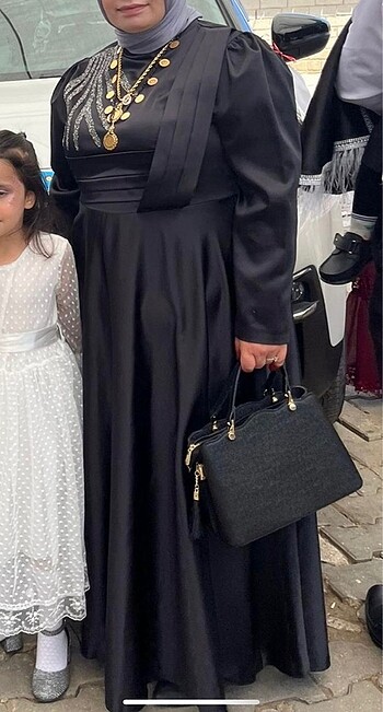 Siyah tesettür abiye elbise