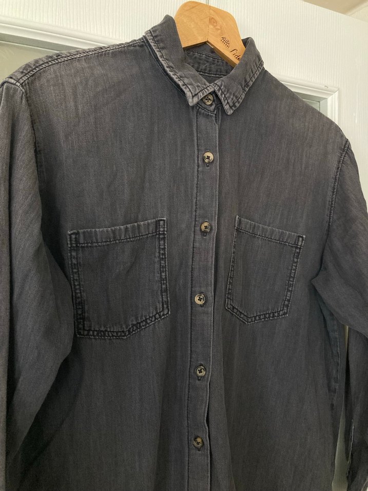 Düğmeli Gri Denim Kadın Gömlek - Görsel 2