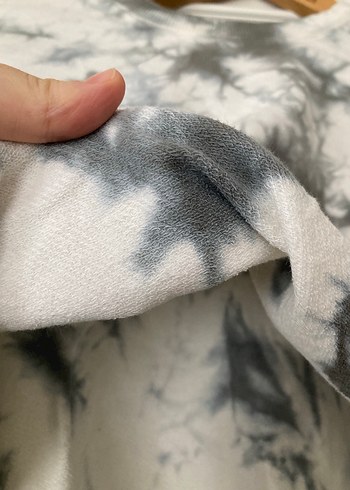 Mavi Marka Batik Desen Uzun Kollu Crop Kadın Sweatshirt - Görsel 3