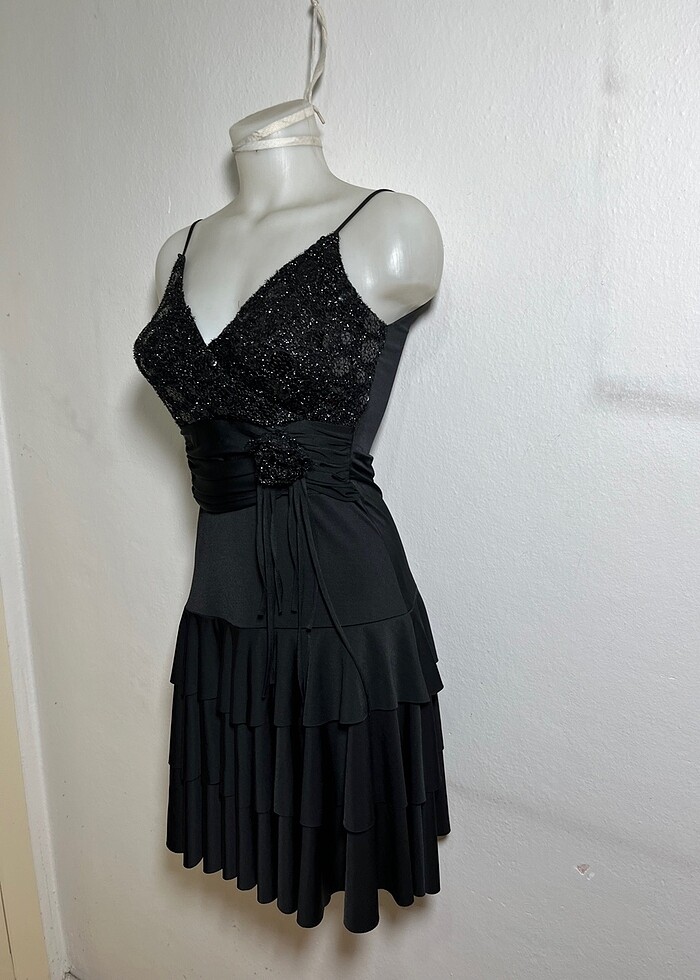 İnce askılı abiye elbise - Görsel 2