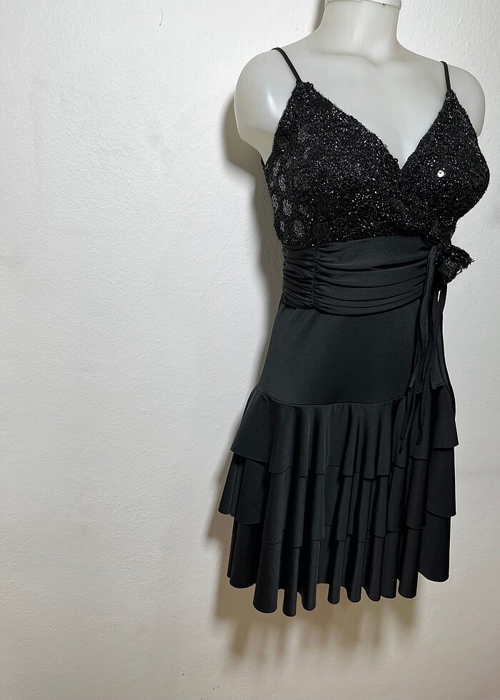 İnce askılı abiye elbise - Görsel 3