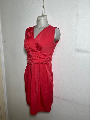 Çiçek detaylı abiye elbise - Görsel 2