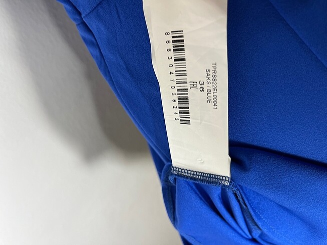 Tek omuz göğüs dekolteli elbise - Görsel 7