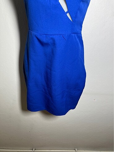 Tek omuz göğüs dekolteli elbise - Görsel 5