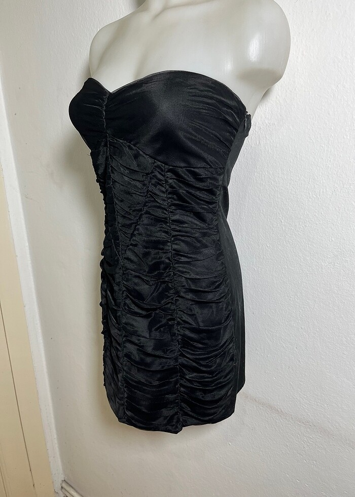 Straplez büzgülü elbise - Görsel 2