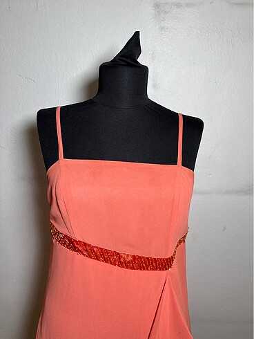 İnce askılı abiye elbise - Görsel 4