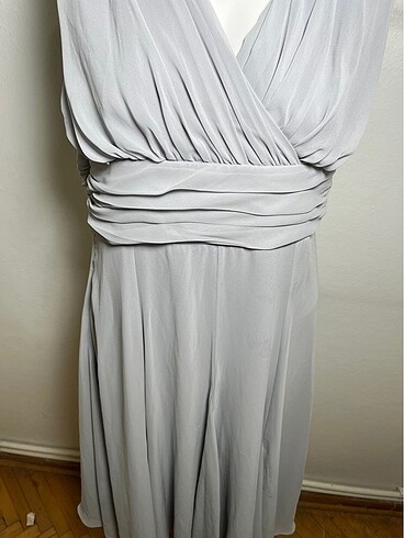 V yaka elbise - Görsel 5