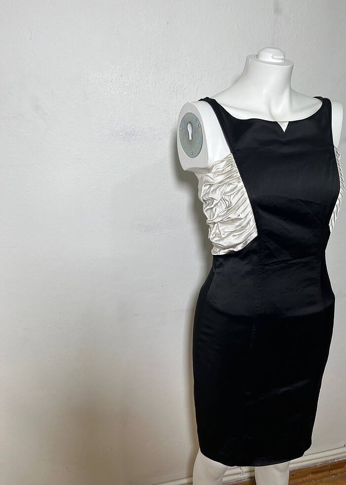 Askılı elbise - Görsel 4