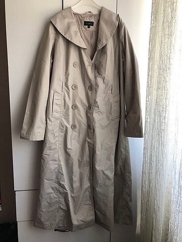 Y-London Trenchcoat