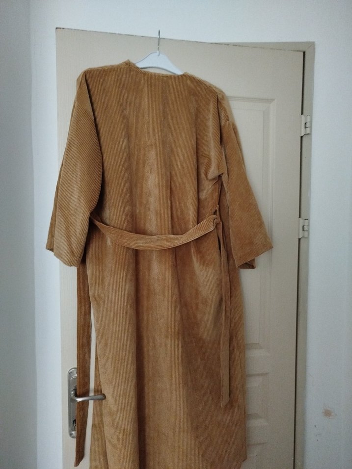 Bej Süet Kadın Uzun Salaş Kemerli Kaban - Görsel 2