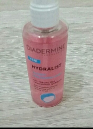 diadermine yüz spreyi ve nivea nemlendirici maske