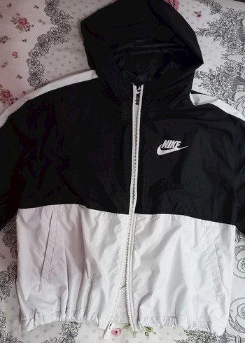 Nike m