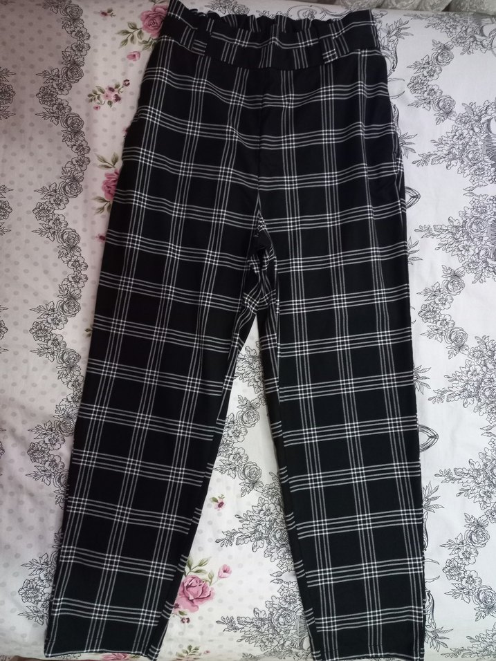 Kadın Siyah Ekoseli Kumaş Pantolon - Görsel 3