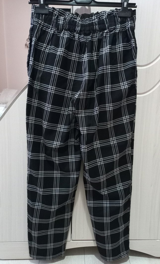 Kadın Siyah Ekoseli Kumaş Pantolon - Görsel 2