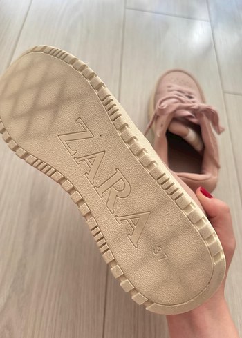 37 Beden pembe Renk Zara Pembe Spor Ayakkabısı