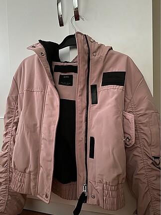 Bershka mont