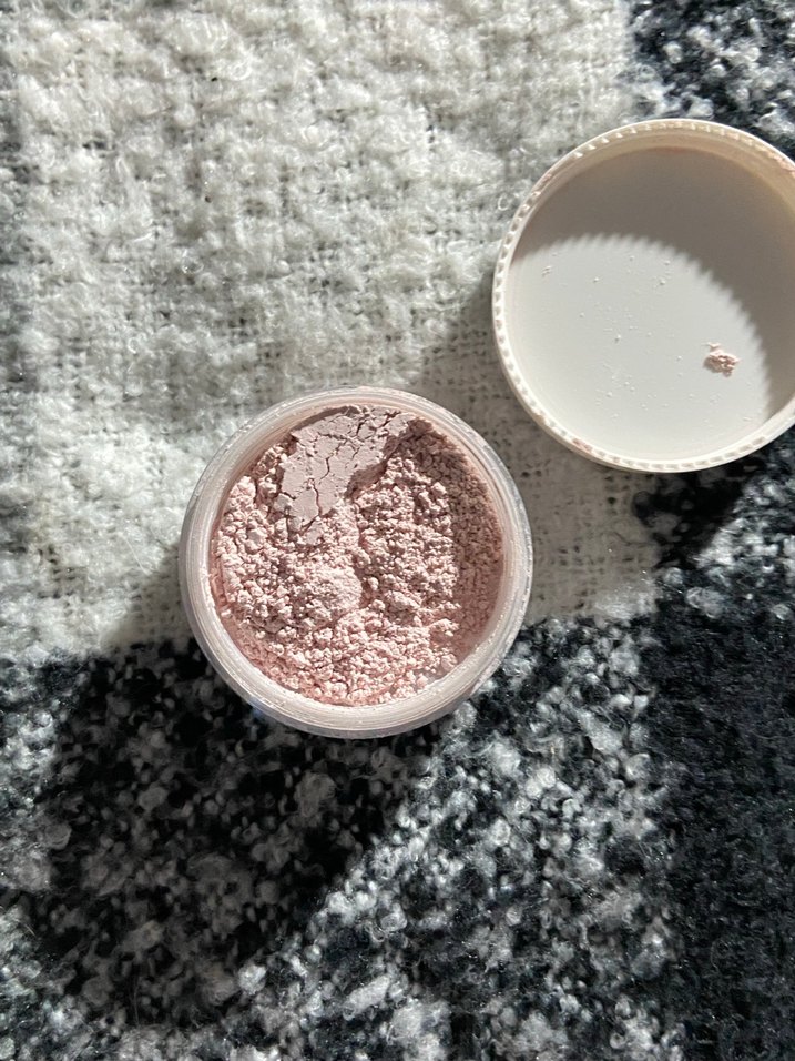 Beaulis Looseit Pudra - Matlaştırıcı ve Düzeltici - Görsel 2