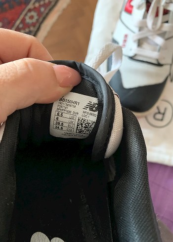 39 Beden beyaz Renk New balance 550 Kadın Beyaz Siyah Spor Ayakkabı