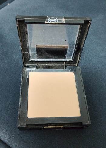 Maybelline Fit Me Mat Pudra 120 Açık Bej - Görsel 2