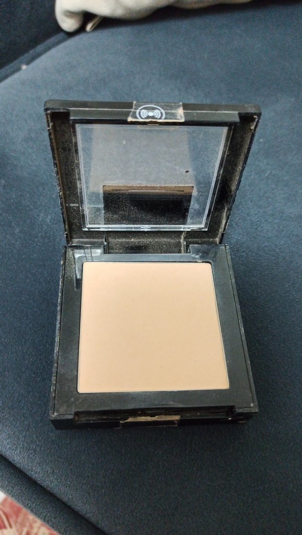 Maybelline Fit Me Mat Pudra 120 Açık Bej - Görsel 2