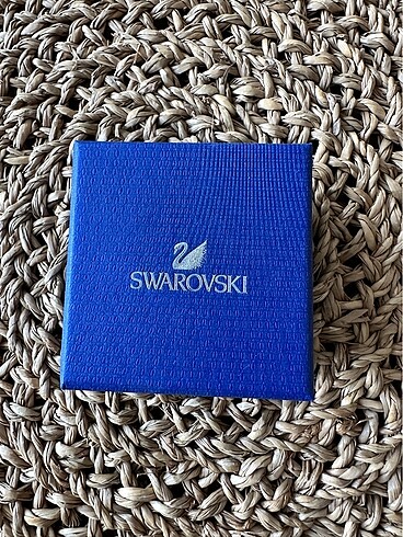 Beden beyaz Renk Swarovski Kolye Ucu
