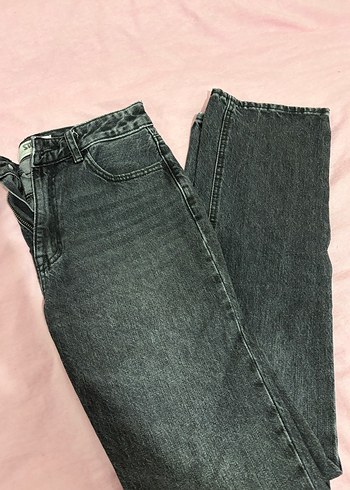 Stradivarius Gri Vintage Görünümlü Jean - Görsel 3