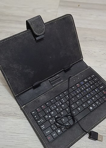 USB Bağlantılı Siyah Taşınabilir Klavye - Görsel 2