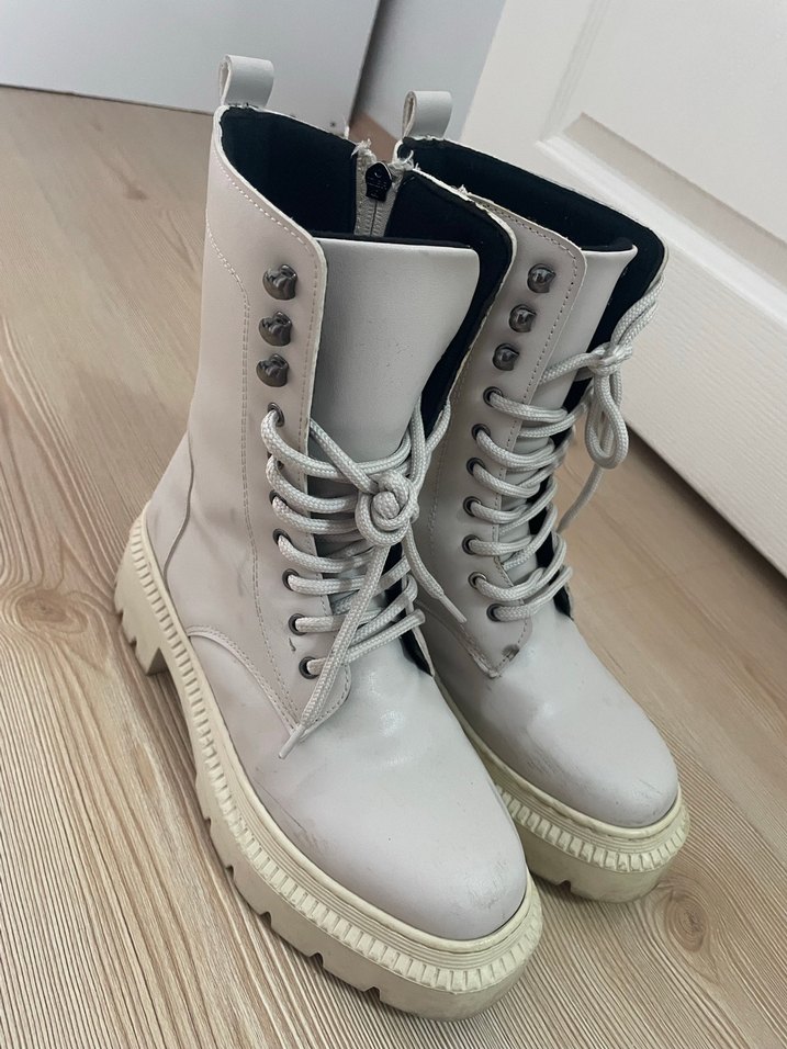 Krem rengi Bot (38 numara) - Görsel 3