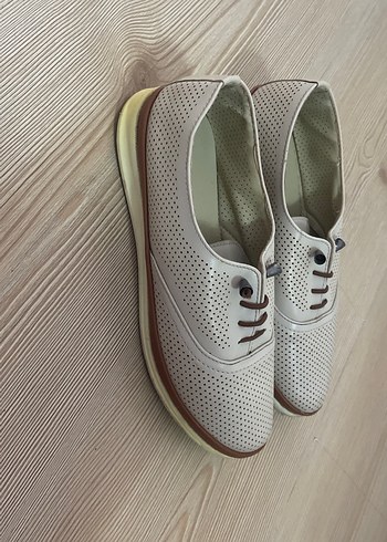 Beyaz Bağcıklı Kadın Oxford Ayakkabı - Görsel 2