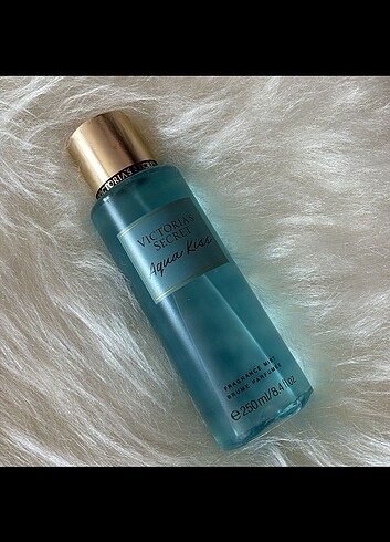 Aqua kiss