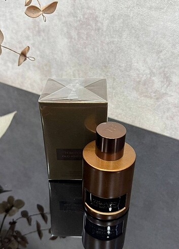 Tom ford oud minerale