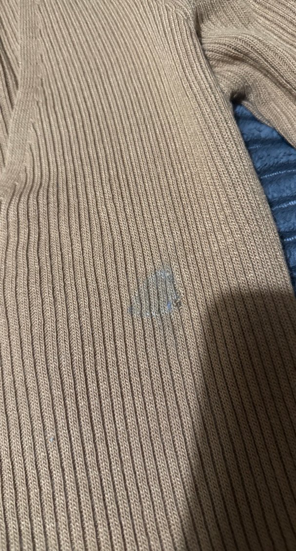 Bej V Yaka Düğmeli Kadın Hırka - Görsel 2