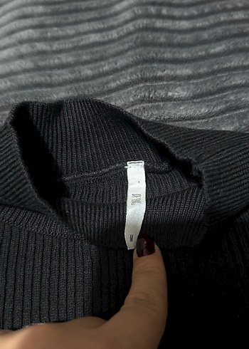 Renkli Detaylı Kadın Boğazlı Kazak - Görsel 2