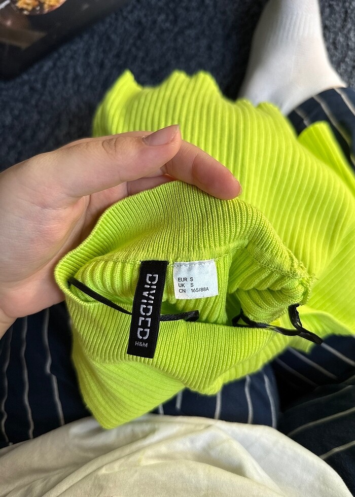 H&M Üst - Görsel 2