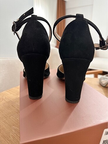 Süet topuklu ayakkabı - Görsel 3